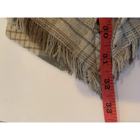 Boutique Women’s Reversible Fringe Pancho Cape One Size Fits All NWOT - Picture 10 of 10